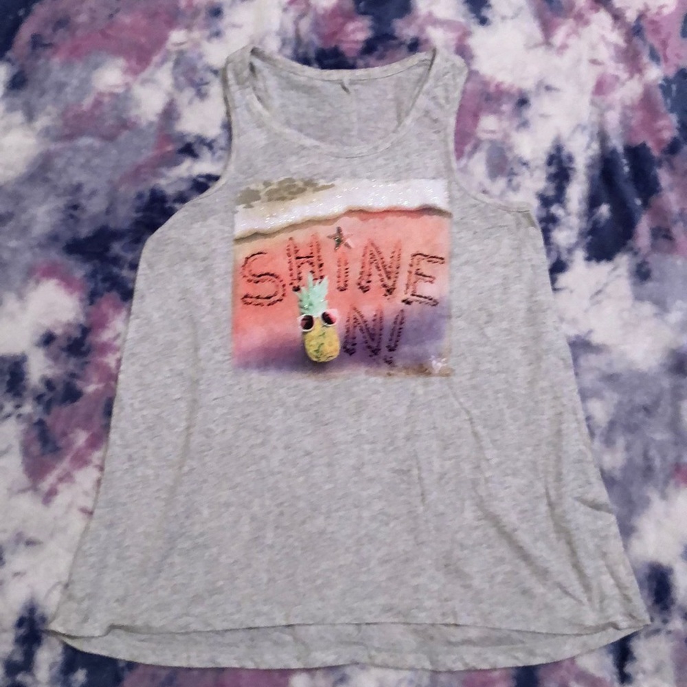 Graphic tee
